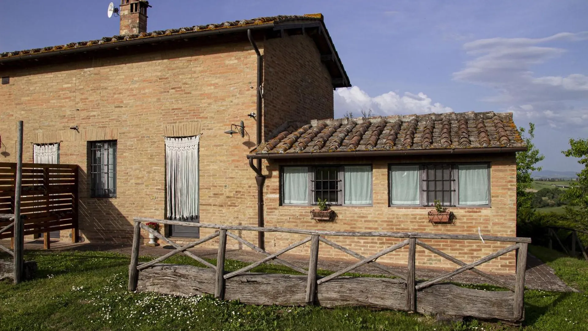 Appartamenti Starebene A Siena Apartment